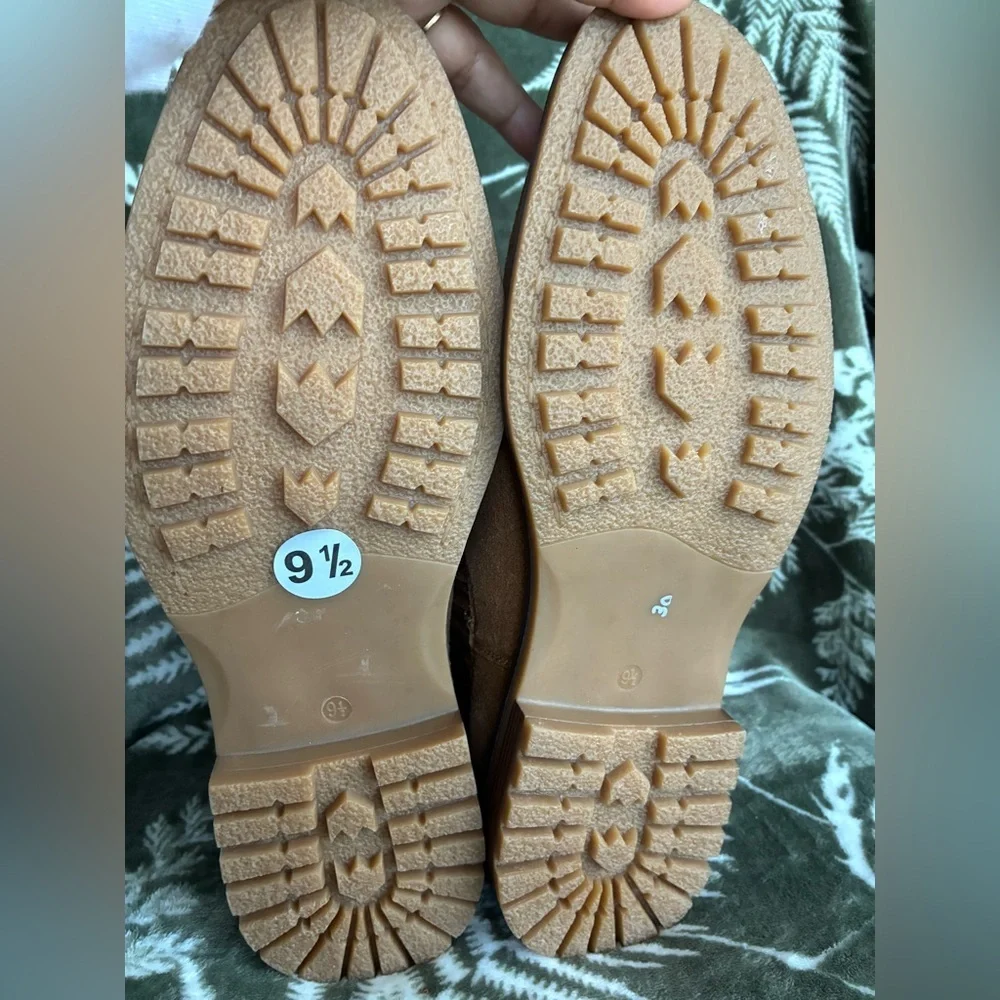 Cliffs by WHITE MOUNTAIN classic brown